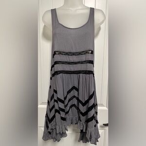 Mint! Sz M Free People Intimately Grey Dot Voile Black Lace Ruffle Trapeze Dress